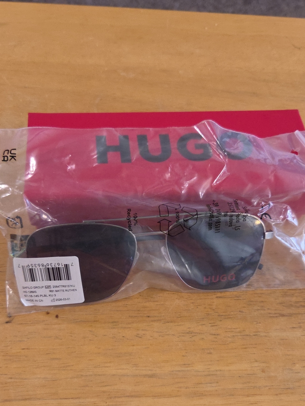 HUGO Men’s Aviator Sunglasses in Silver with Black Lenses HG1269/S
